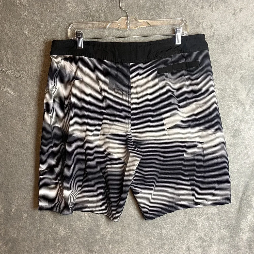 Nike Men's 36 Boardshorts Black White Striped Swim Trunks